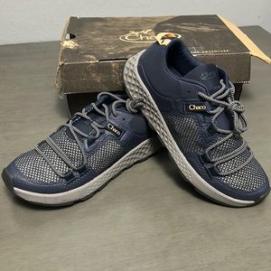 Canyonland Chaco shoes size 6